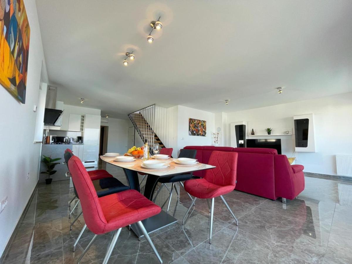 Seascape Deluxe Residence Pjescana Uvala Exteriér fotografie