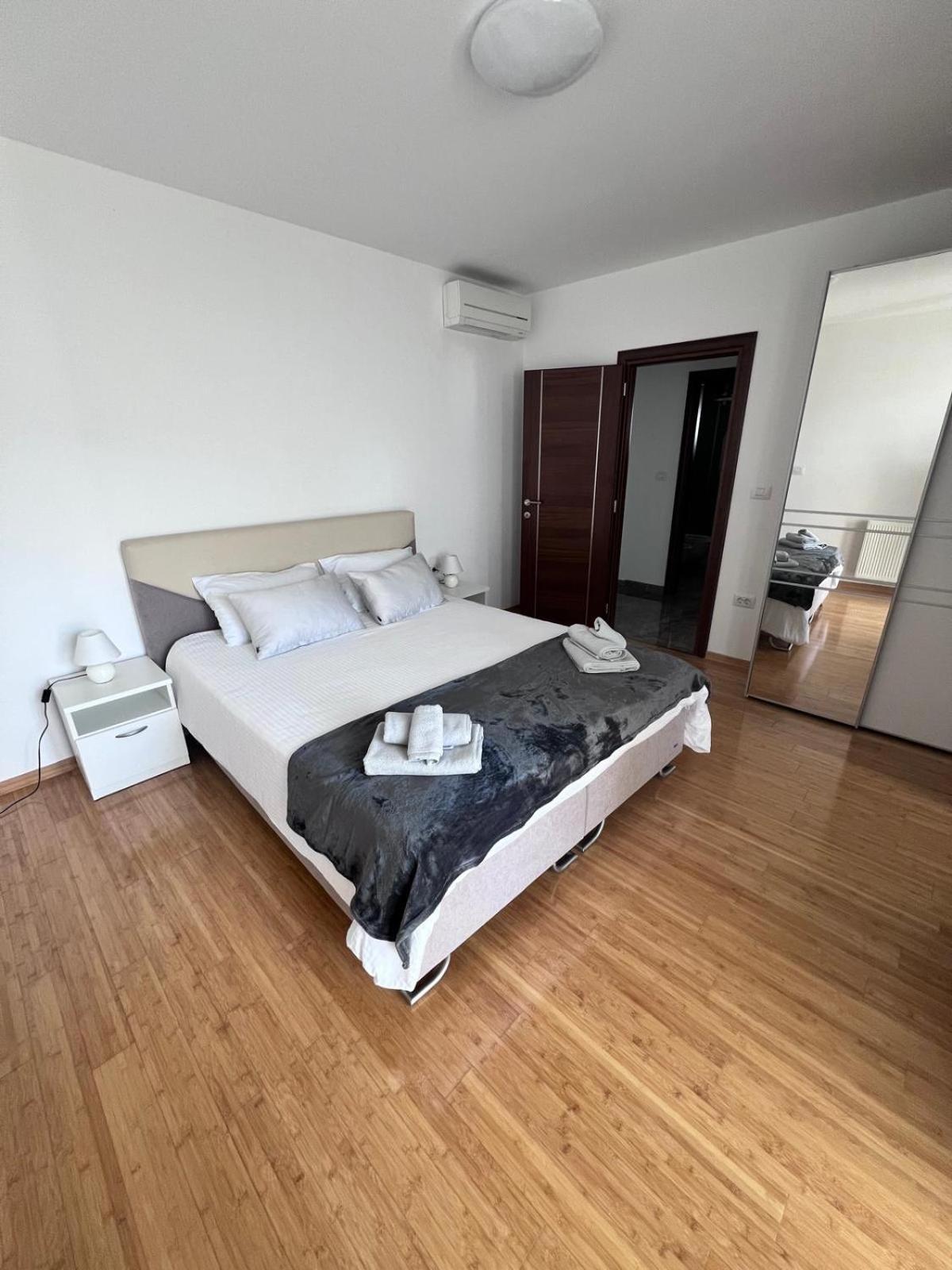 Seascape Deluxe Residence Pjescana Uvala Exteriér fotografie